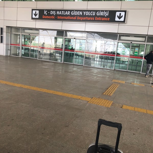 Diyarbakır Hava Limanı